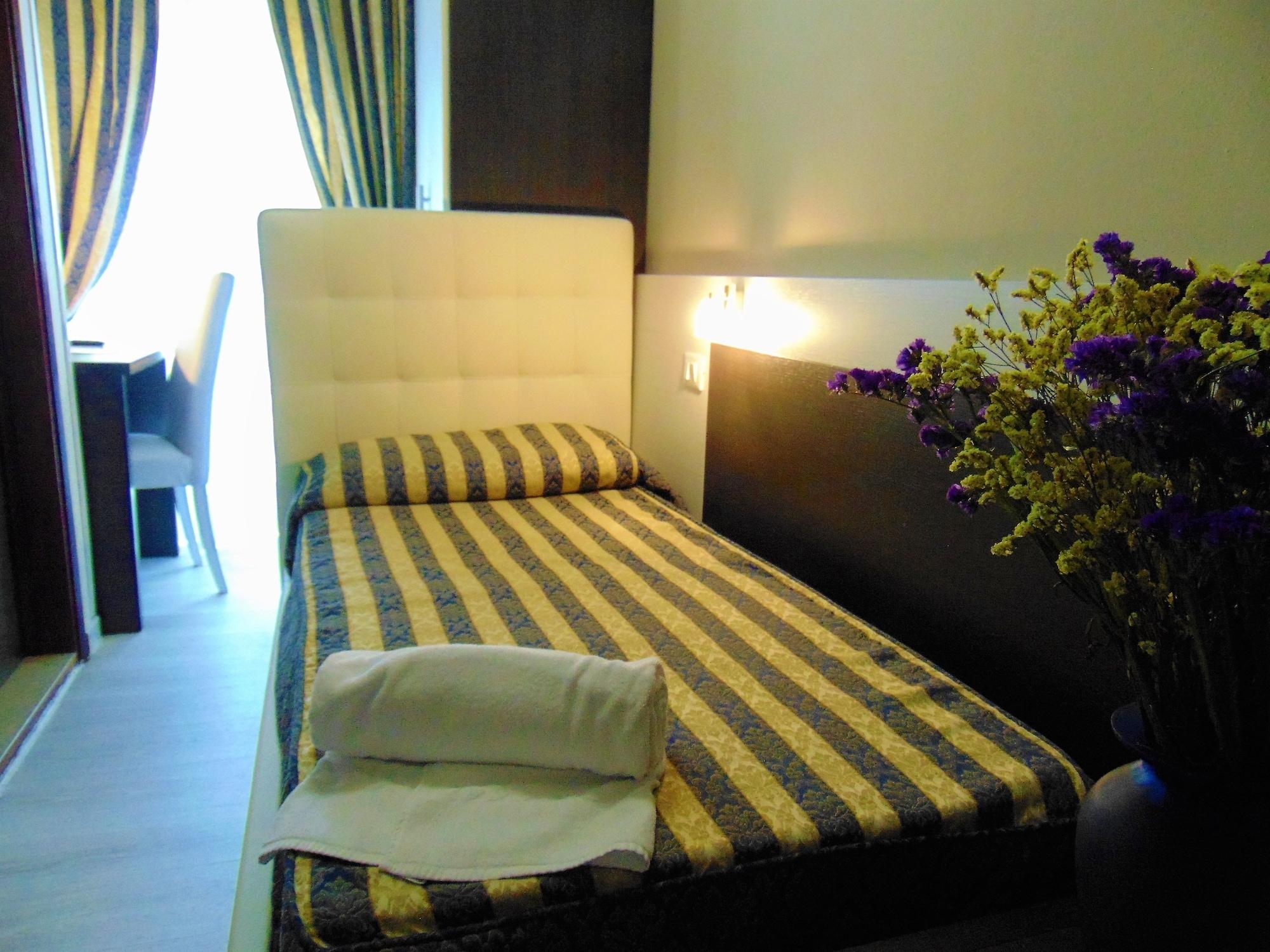 Hotel Columbus Caorle Exterior foto