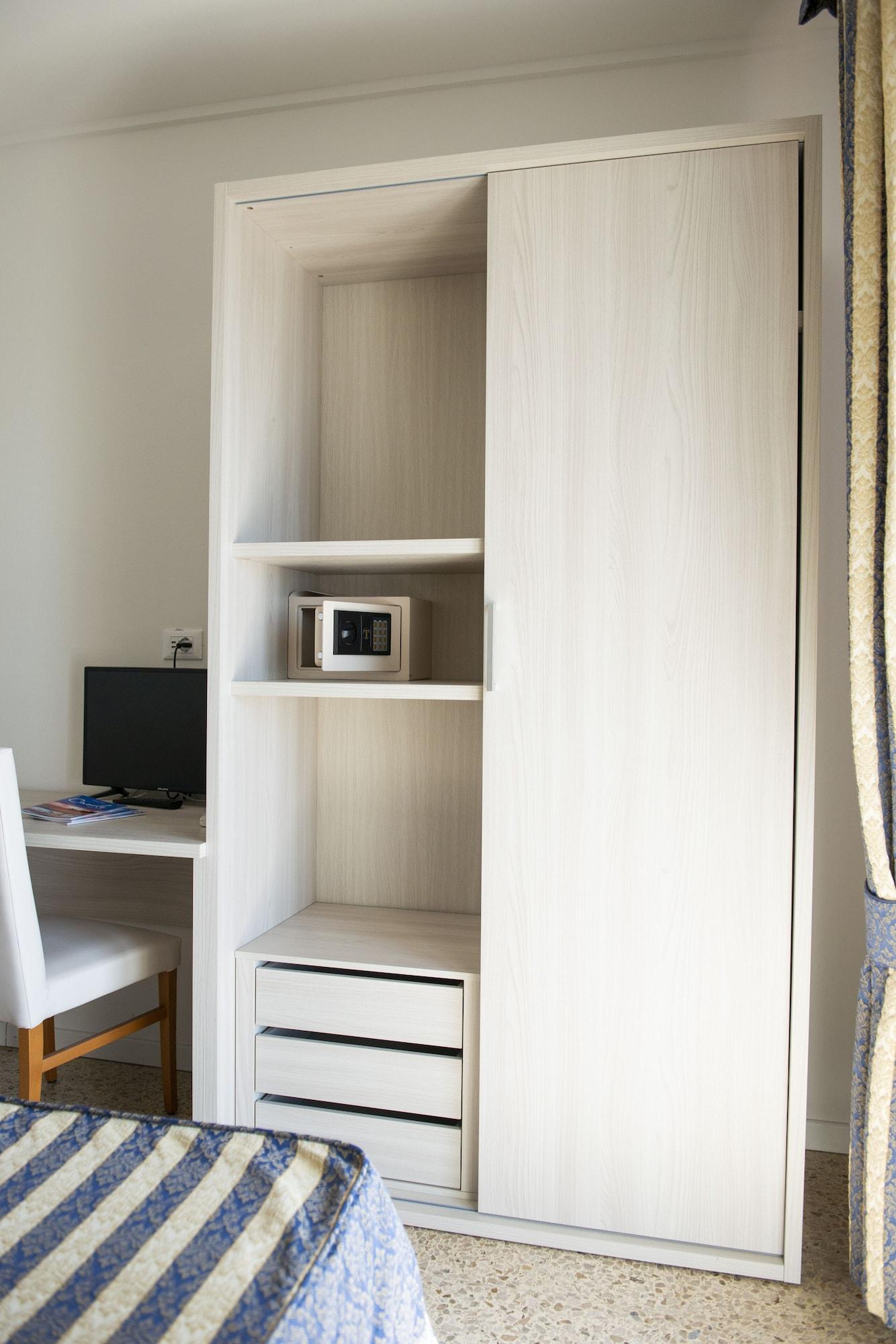 Hotel Columbus Caorle Exterior foto