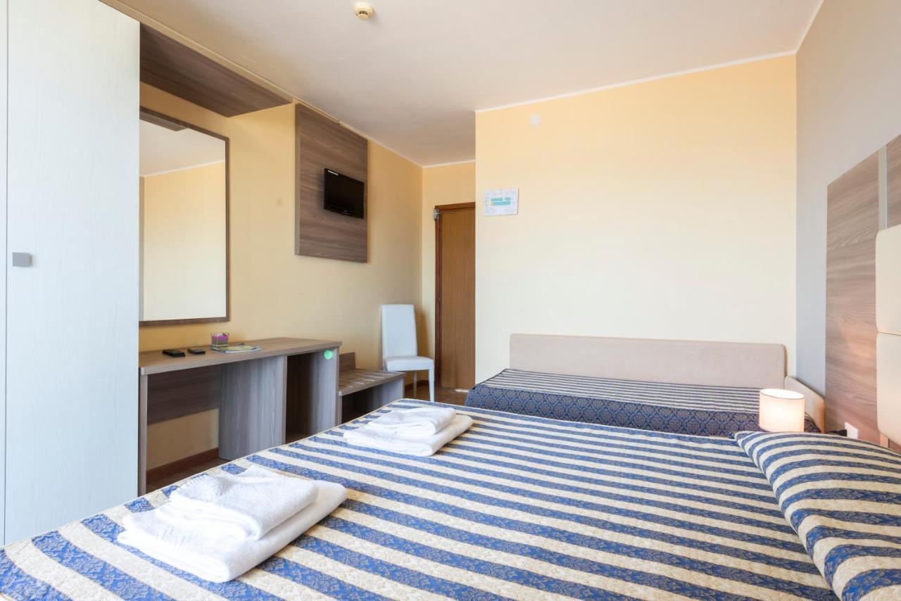 Hotel Columbus Caorle Exterior foto