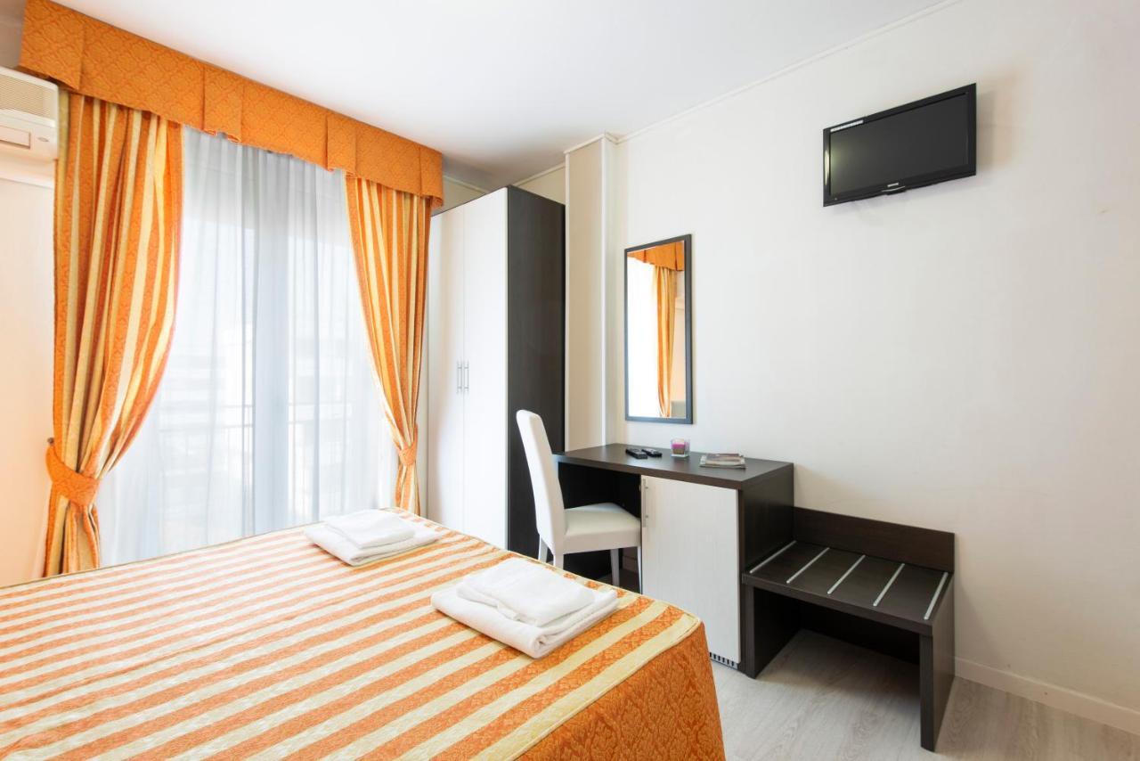Hotel Columbus Caorle Exterior foto