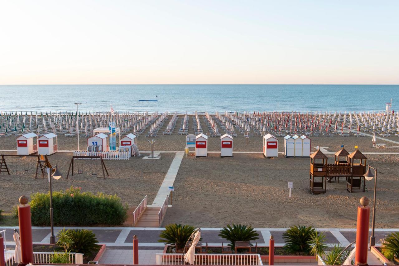 Hotel Columbus Caorle Exterior foto
