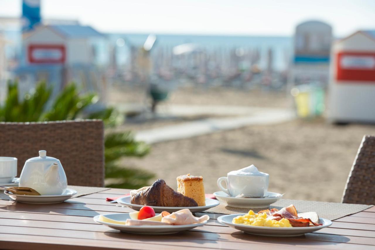 Hotel Columbus Caorle Exterior foto